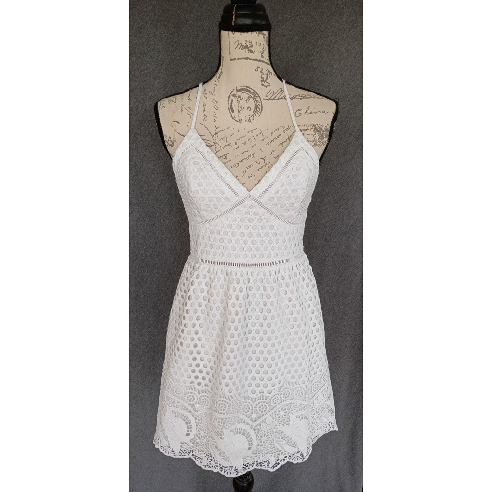 Abercrombie & Fitch White Eyelet Lace‎ Crochet Mini Dress V-Neck Cross Back Sz M